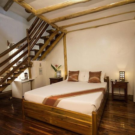 Palo Alto Bed & Breakfast Puerto Princesa Bagian luar foto